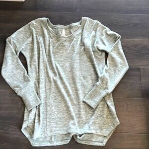Uniquely Lorna Jane XS Light-Green Long Sleeve Pullover